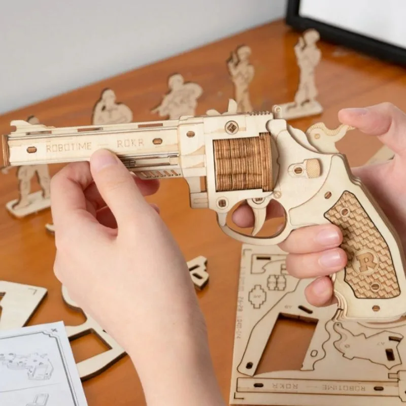 Aanzicht 2 — Pistoolmodel – hout doe-het-zelf