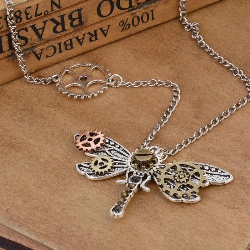 Aanzicht 3 — Steampunk halsketting – vlinder