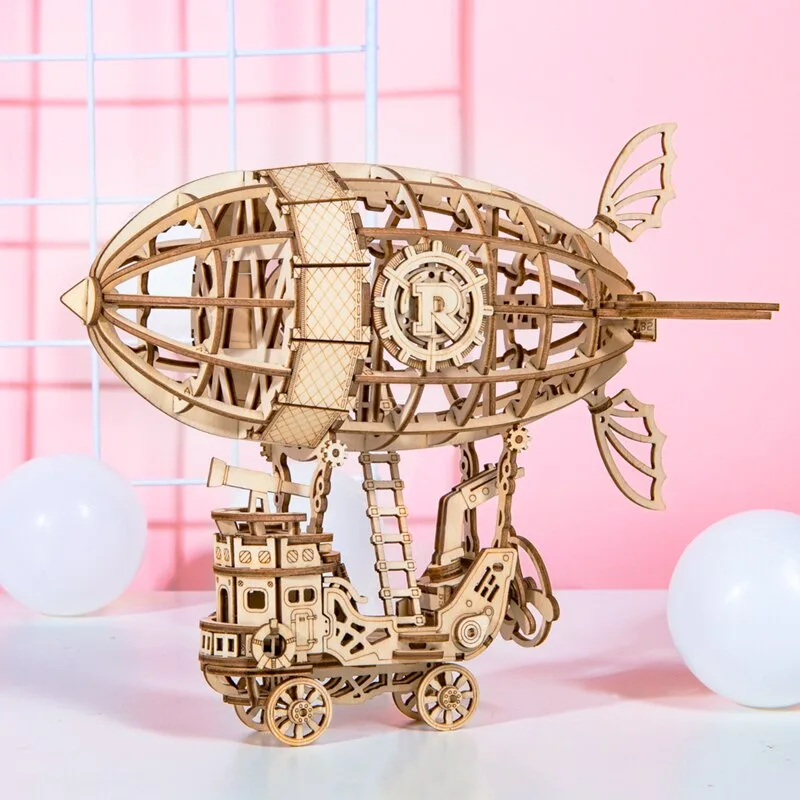 Aanzicht 3 — Steampunk modelbouwpakket – luchtschip Zeppelin