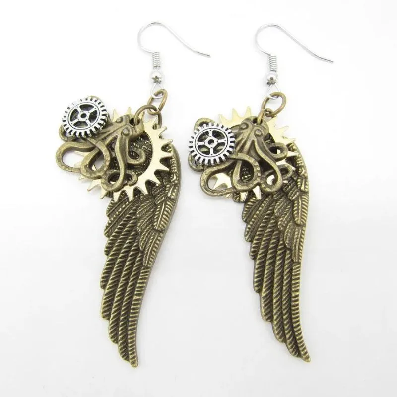 Aanzicht 42 — Steampunk oorbellen – hangend