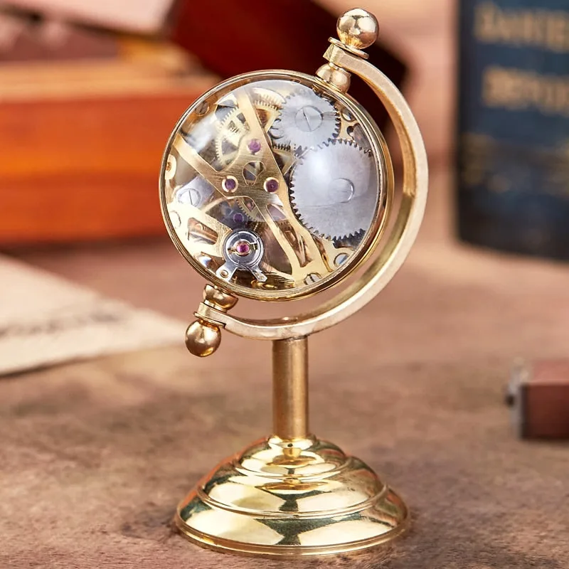 Aanzicht 2 — Steampunk tafelklok – bureau mechanisch
