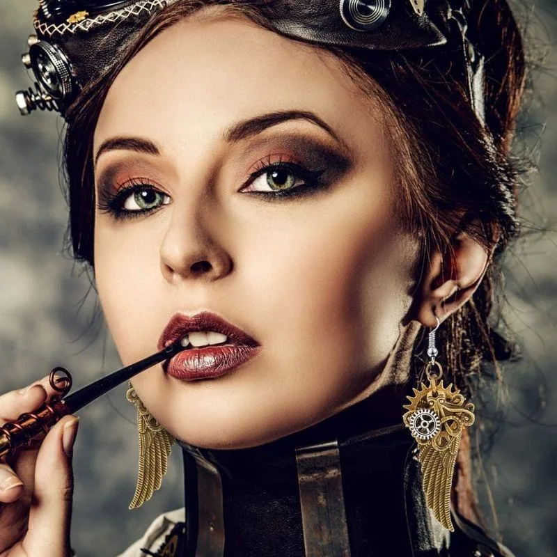 Aanzicht 2 — Steampunk oorbellen