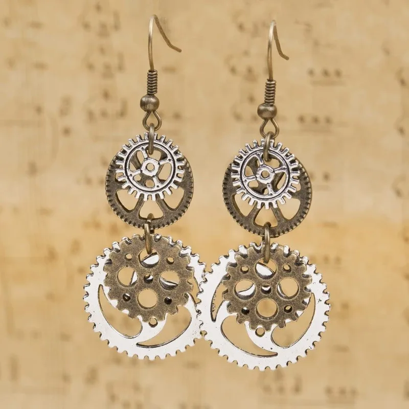 Steampunk oorbellen – tandwiel Steampunk oorbellen – tandwiel