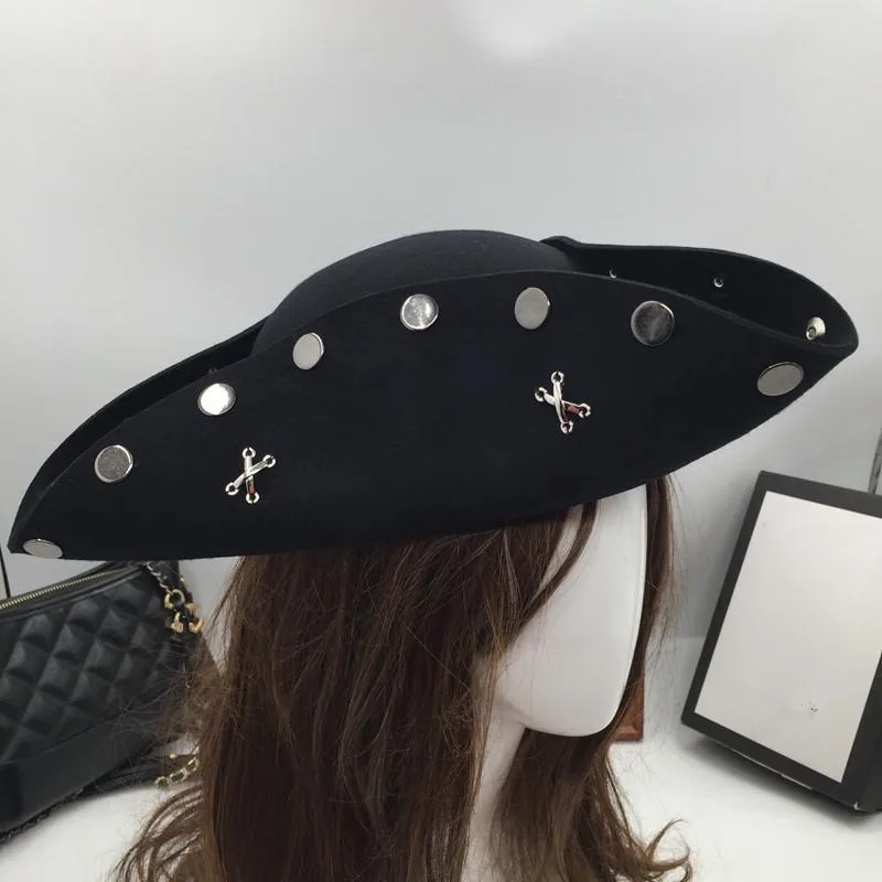 Aanzicht 5 — Steampunk hoed – piratenstijl