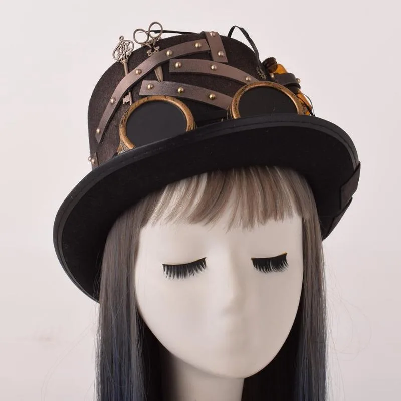 Aanzicht 2 — Steampunk hoed – geleerdenstijl