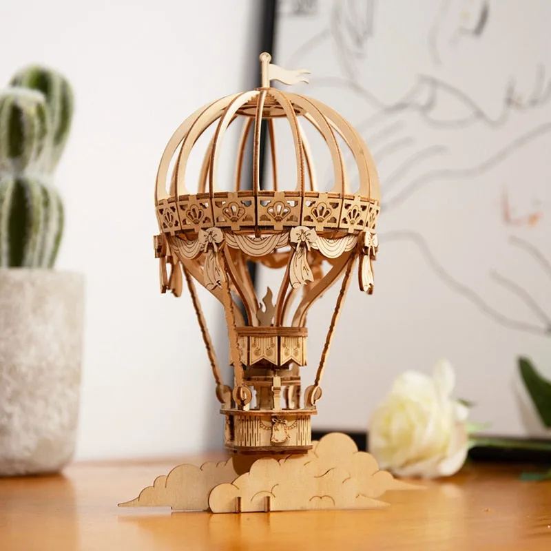 Aanzicht 2 — Steampunk modelbouwpakket – heteluchtballon hout