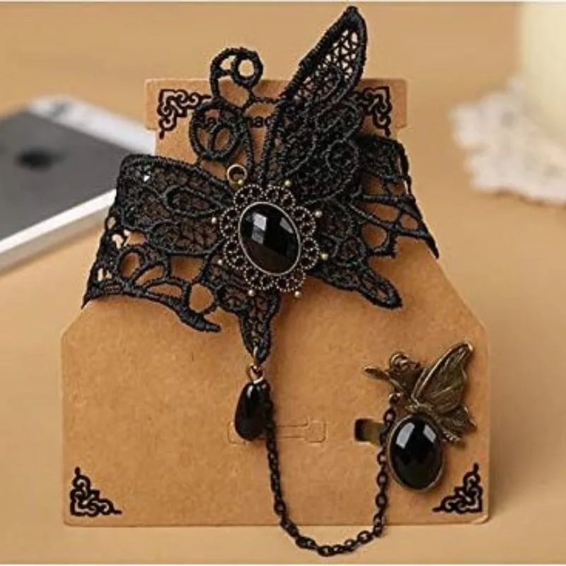 Aanzicht 4 — Handkettinkje met ring – gothic