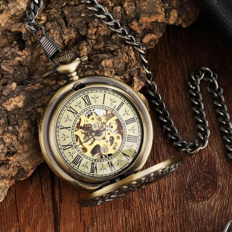 Aanzicht 4 — Steampunk zakhorloge – zon