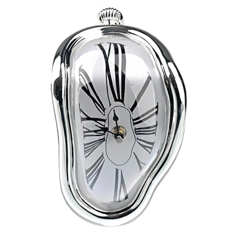 Steampunk horloge – vervormde horloge in stijl