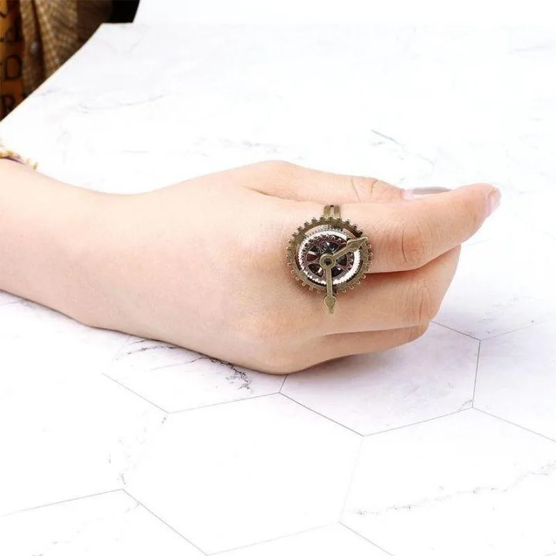 Aanzicht 2 — Steampunk ring – horloge