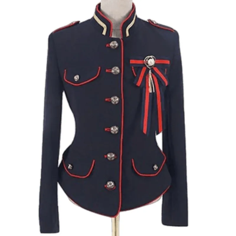 Jas voor dames – militaire stijl gothic