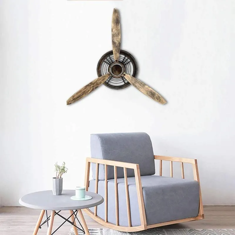 Aanzicht 2 — Steampunk horloge – vliegtuigpropeller