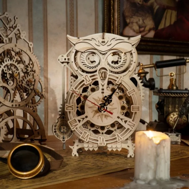 Aanzicht 5 — Modelbouwpakket – hout horloge uil