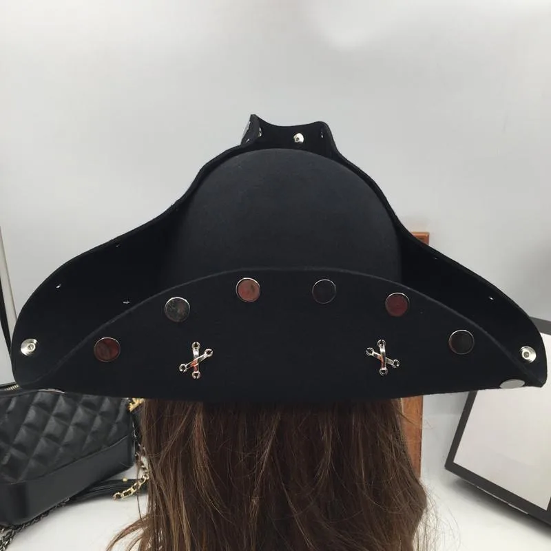 Aanzicht 6 — Steampunk hoed – piratenstijl