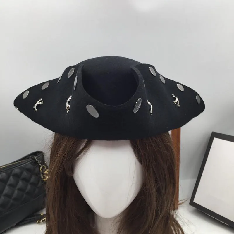 Aanzicht 4 — Steampunk hoed – piratenstijl